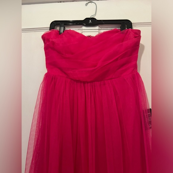 Lulu’s Sparkle Hot Pink Strapless Dress Brand New, Never Worn - Picture 2 of 4